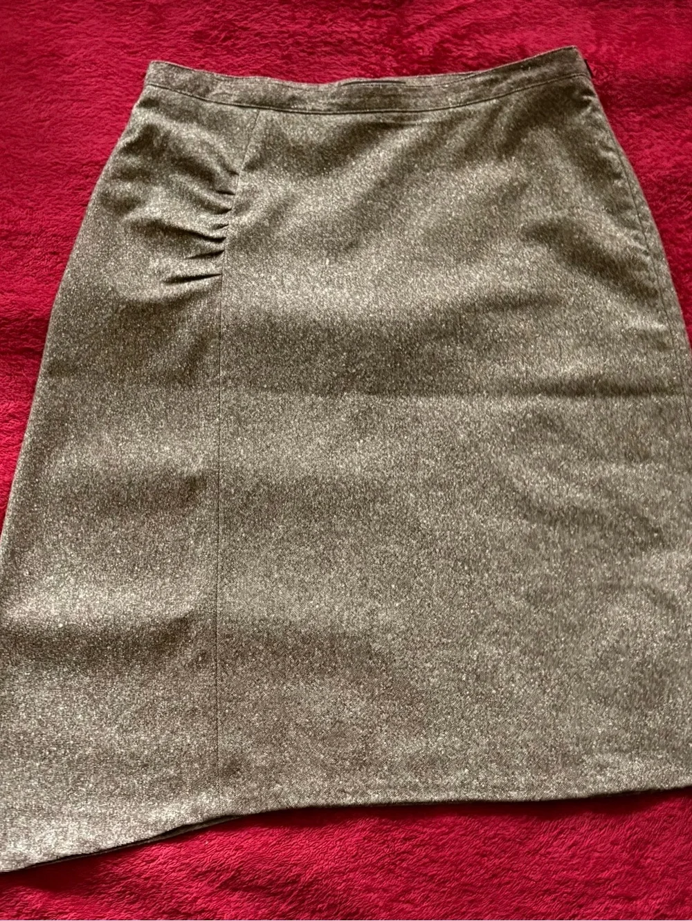 Banana Republic Luxury Wool Silk Blend Flecked Skirt Brown Size 6 Ruched V Hem